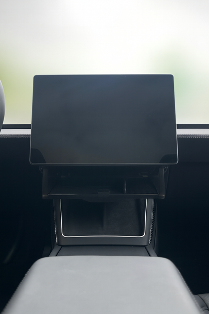 Smart oppbevaring under skjermen – Tesla Model 3/Y + Juniper