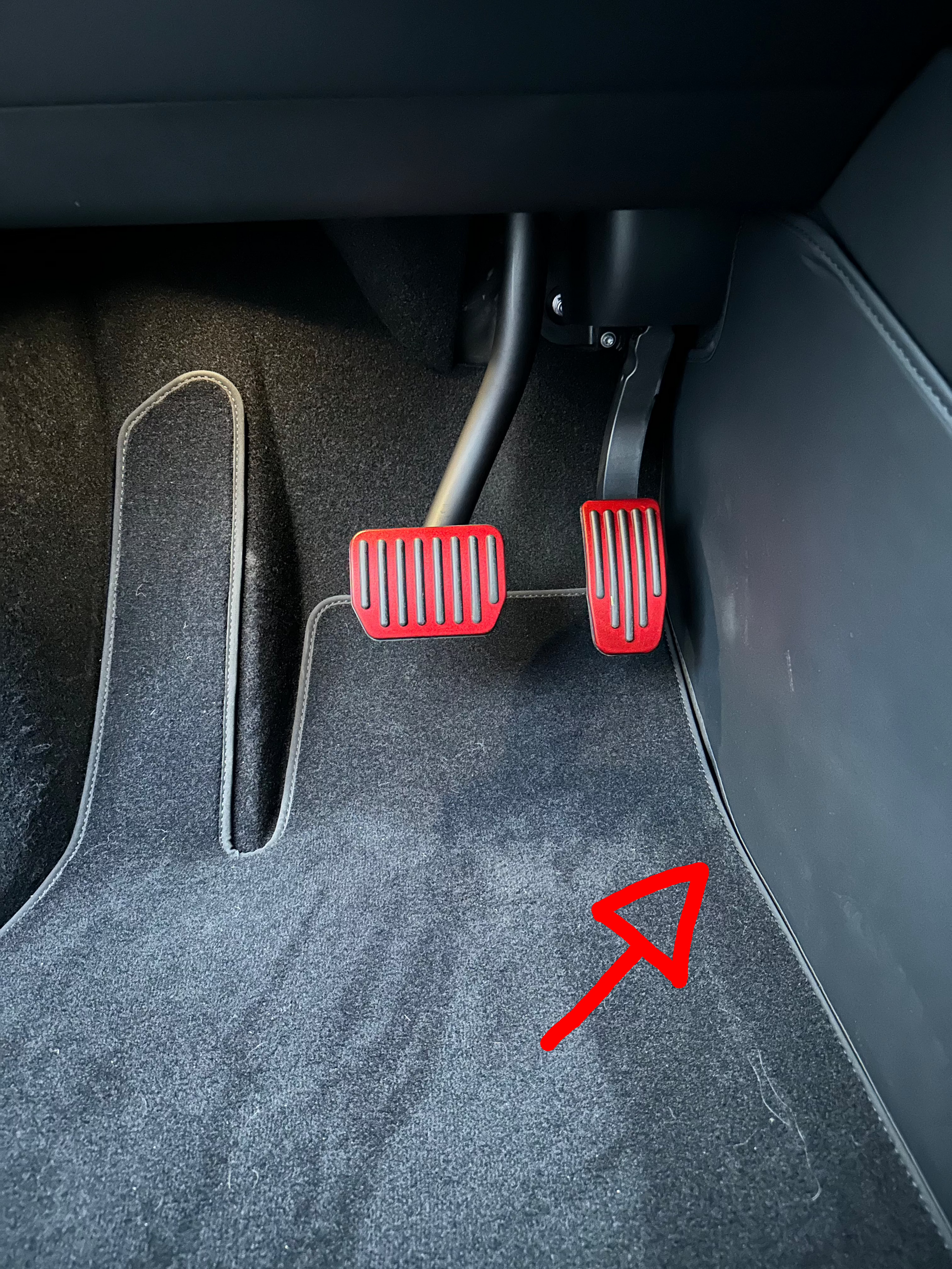 Beskyttelsesmatter til midtkonsoll – Tesla Model Y Juniper - Force Mods